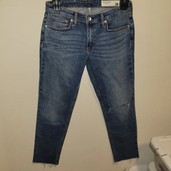 RAG AND BONE medium wash boyfriend  distressed boyfriend jeans size 6 and size 8 - Picture 6 of 15